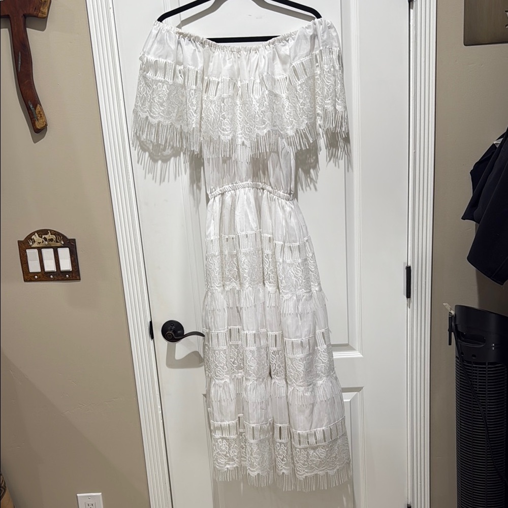 White Off-Shoulder Lace Dress